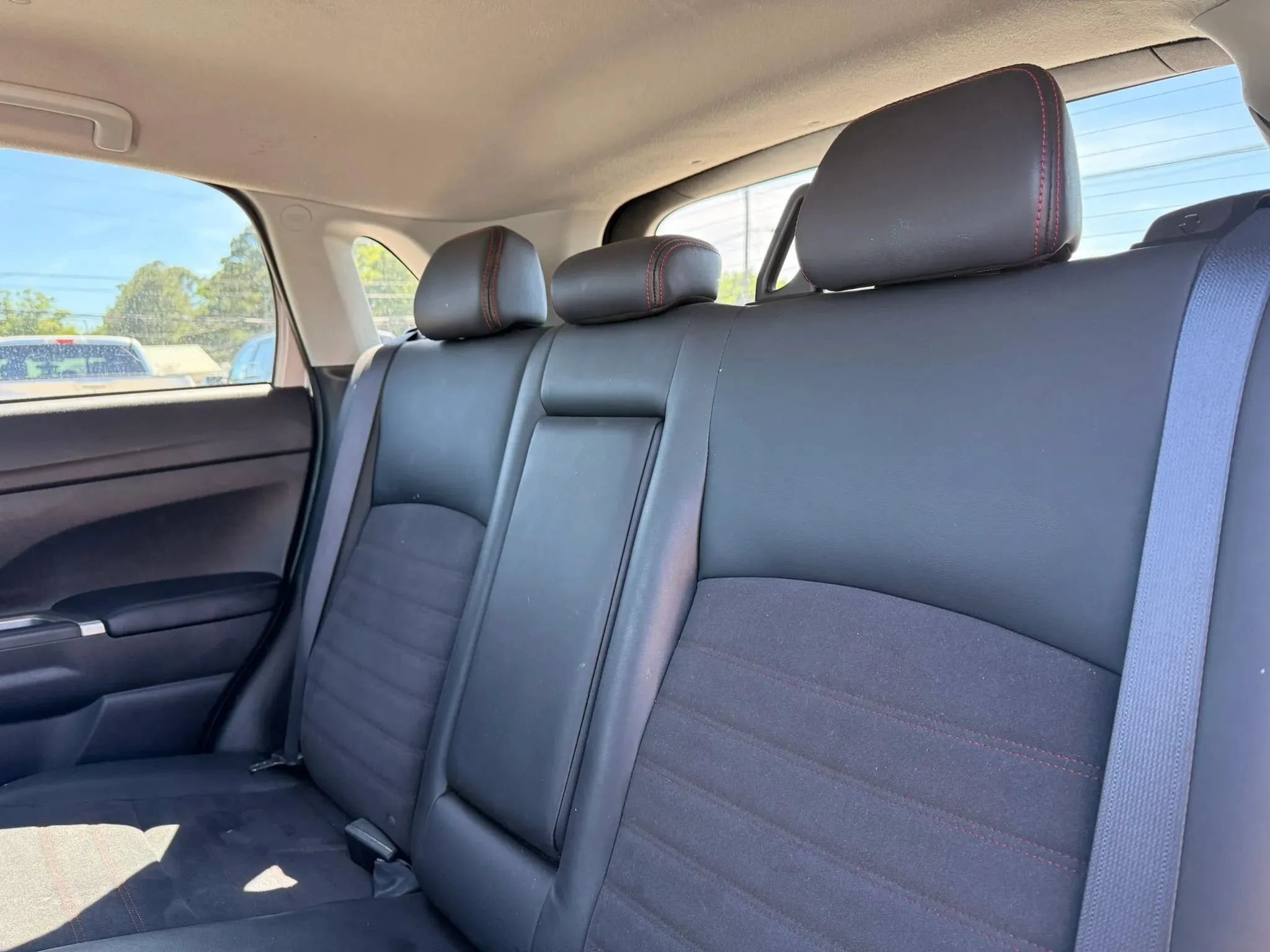 Used 2023 Mitsubishi Outlander Sport SE AWD/4WD image 12