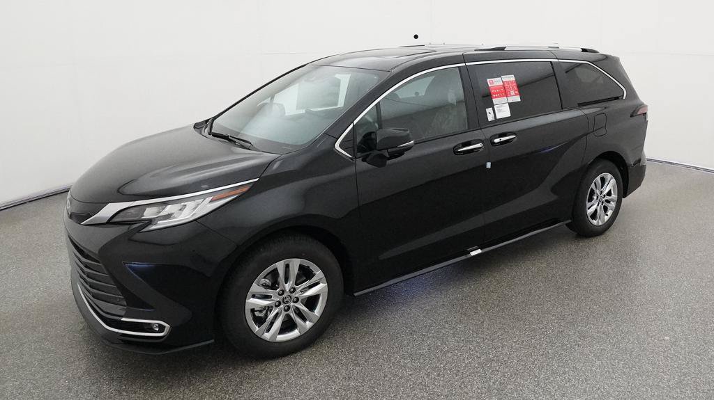 New 2026 Toyota Sienna Limited FWD image 30