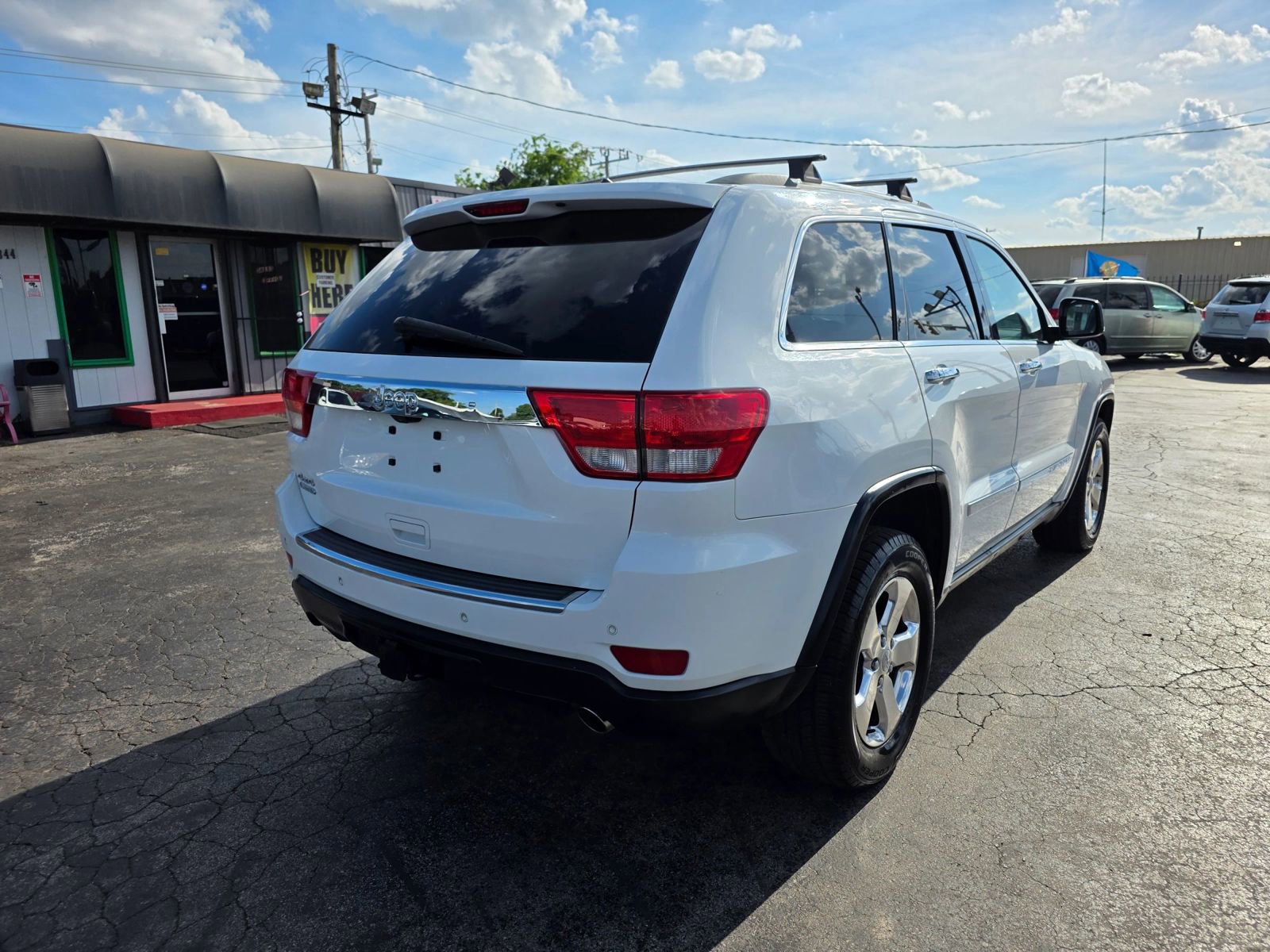 Used 2013 Jeep Grand Cherokee Limited w/ Luxury Group II AWD/4WD image 6