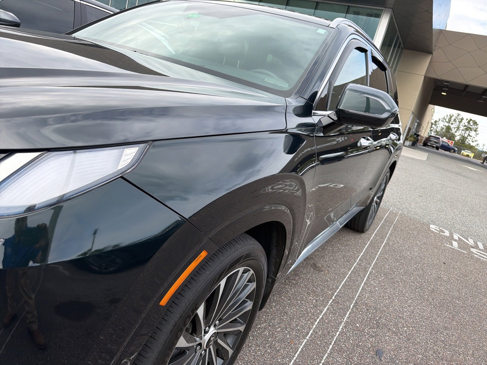 Used 2023 Hyundai Palisade Calligraphy image 1