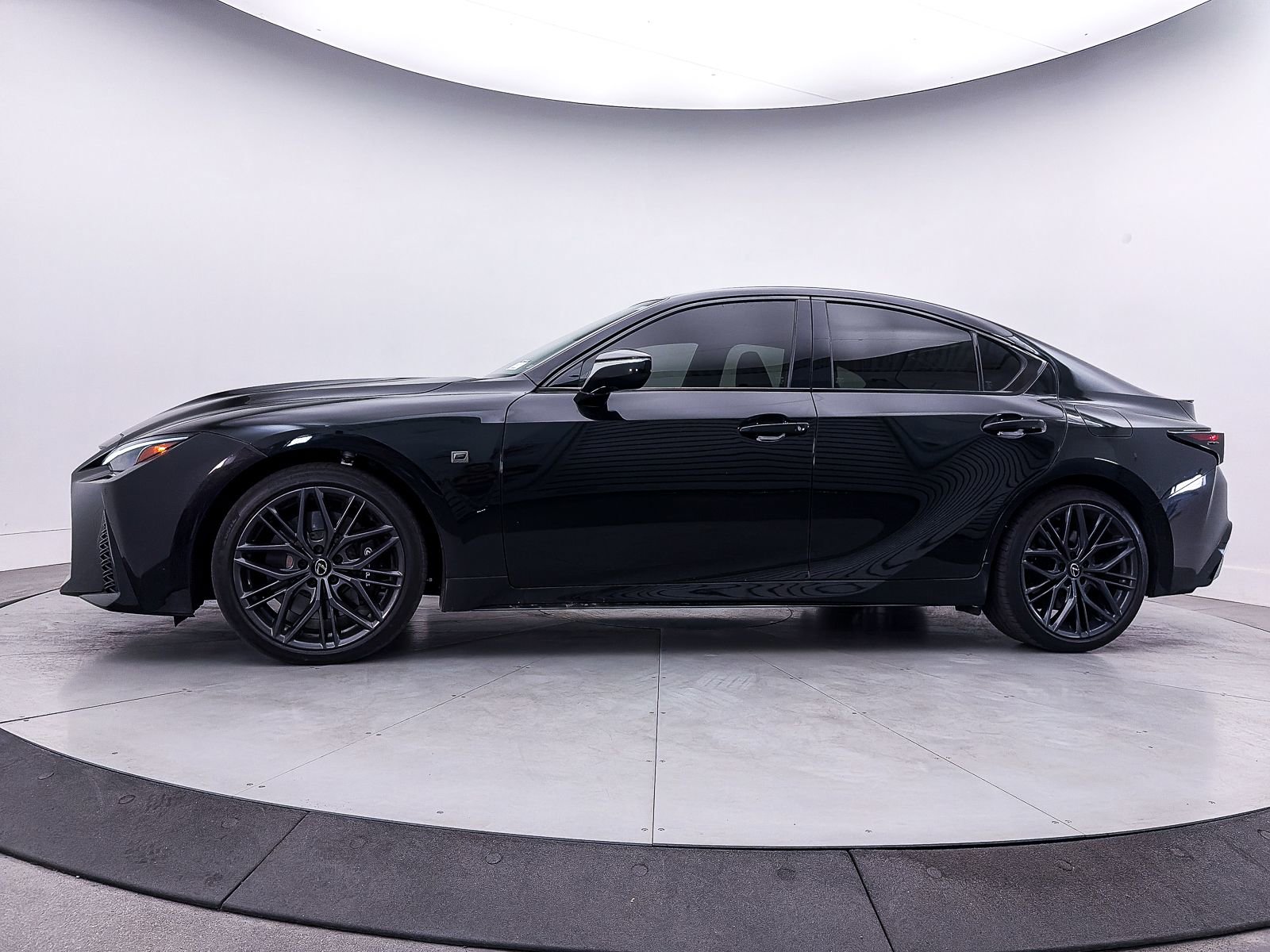 Used 2023 Lexus IS 500 RWD image 42