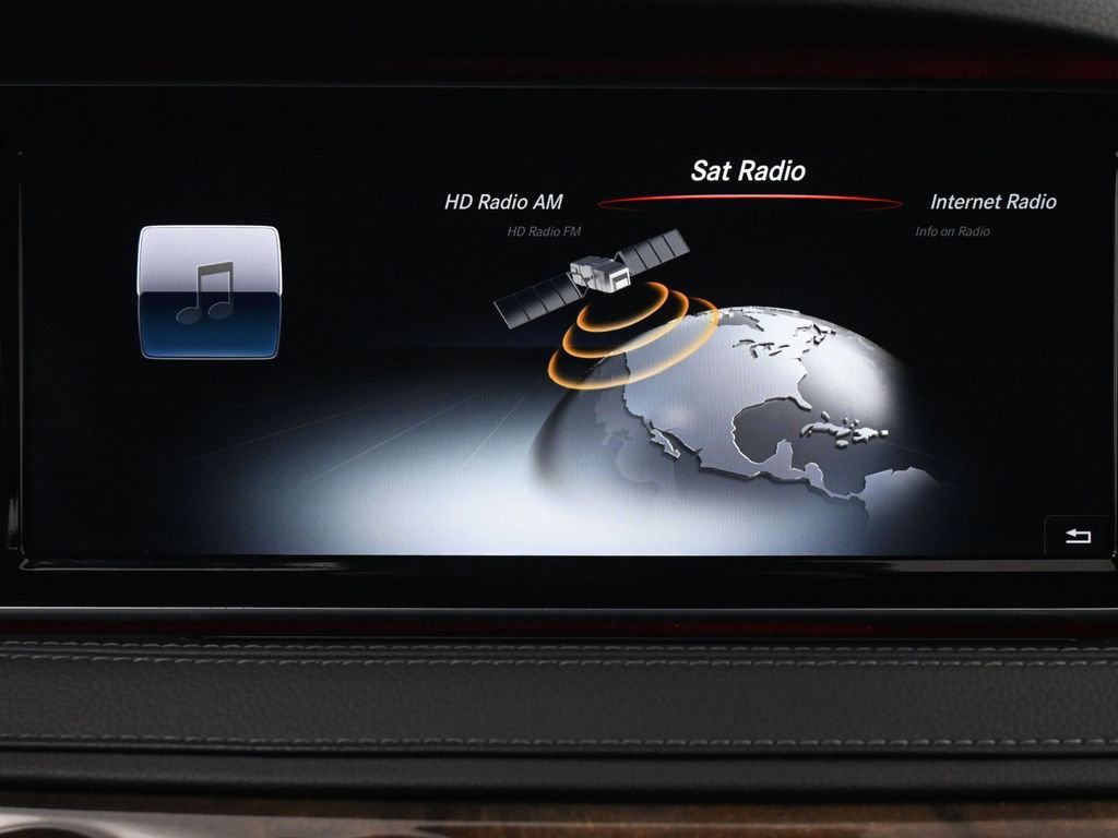 Used 2016 Mercedes-Benz S 550 4MATIC Sedan image 36