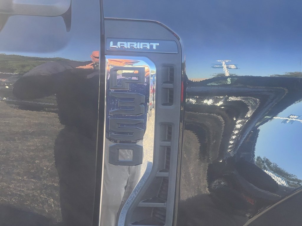 New 2026 Ford F350 Lariat image 19