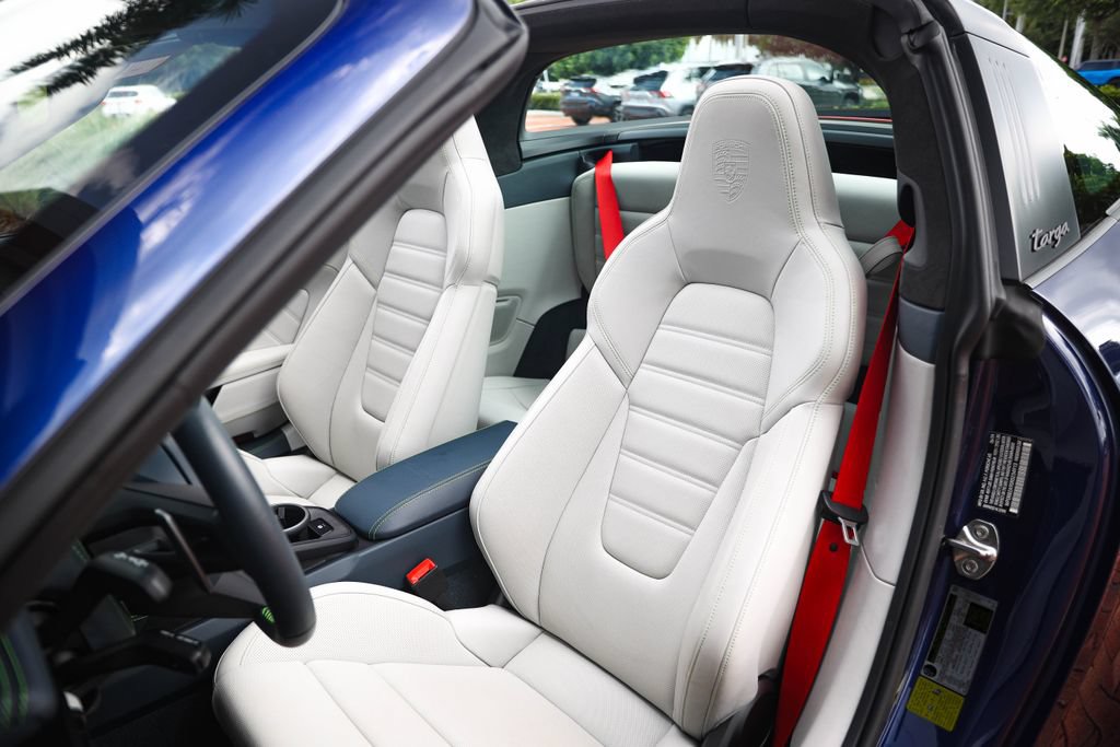 Used 2024 Porsche 911 Targa 4 GTS AWD/4WD image 2