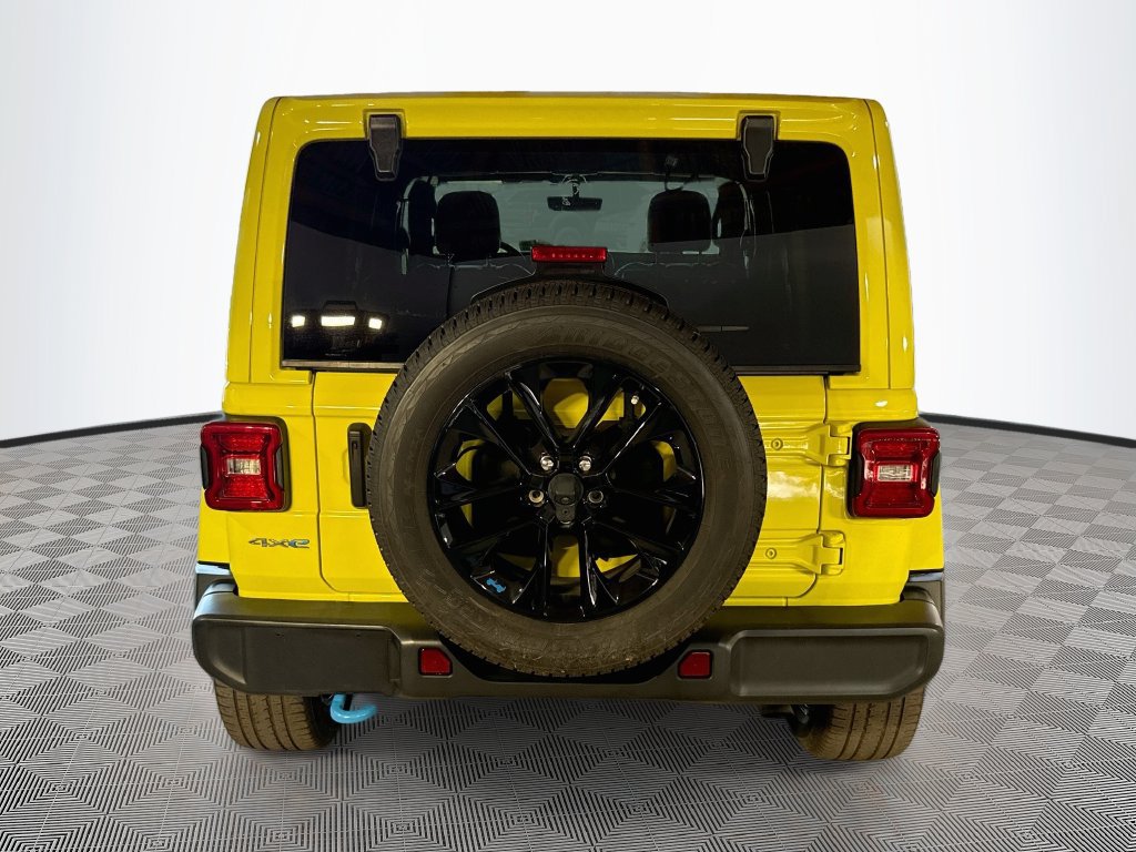 Certified 2022 Jeep Wrangler Unlimited Sahara w/ Cold Weather Group AWD/4WD image 7
