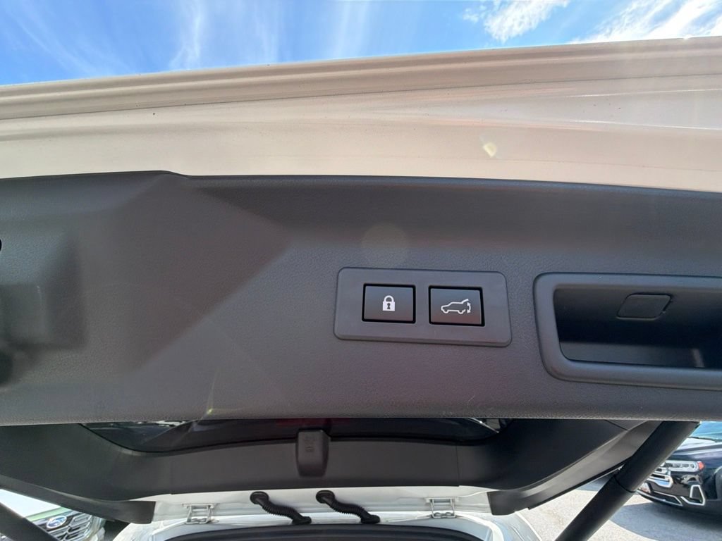 Used 2025 Subaru Forester Touring AWD/4WD image 10