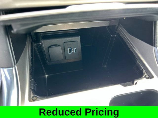 Used 2021 Ford Explorer XLT w/ Equipment Group 202A AWD/4WD image 34