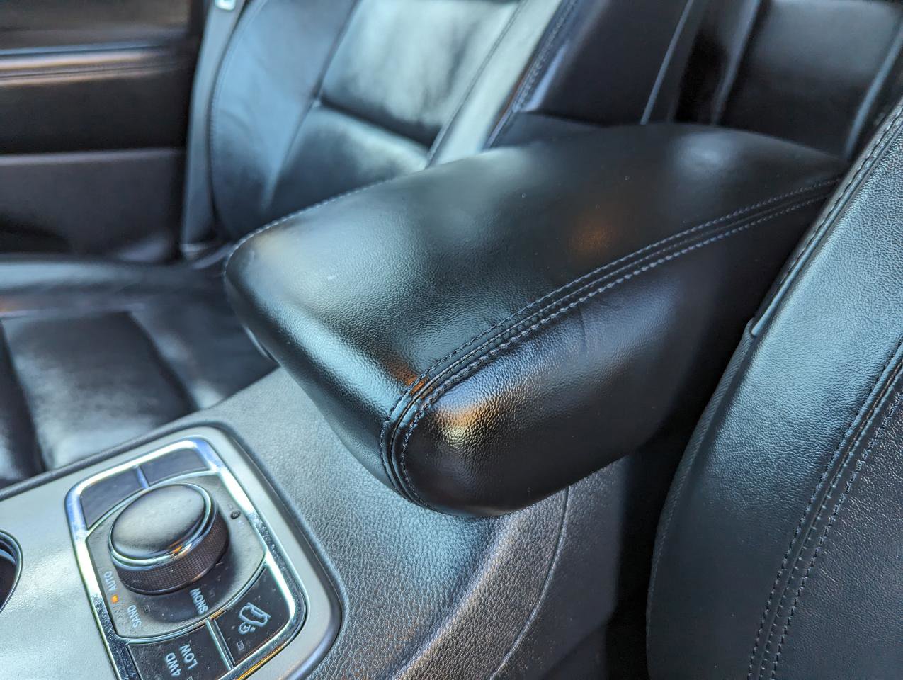 Used 2019 Jeep Grand Cherokee Limited AWD/4WD image 26