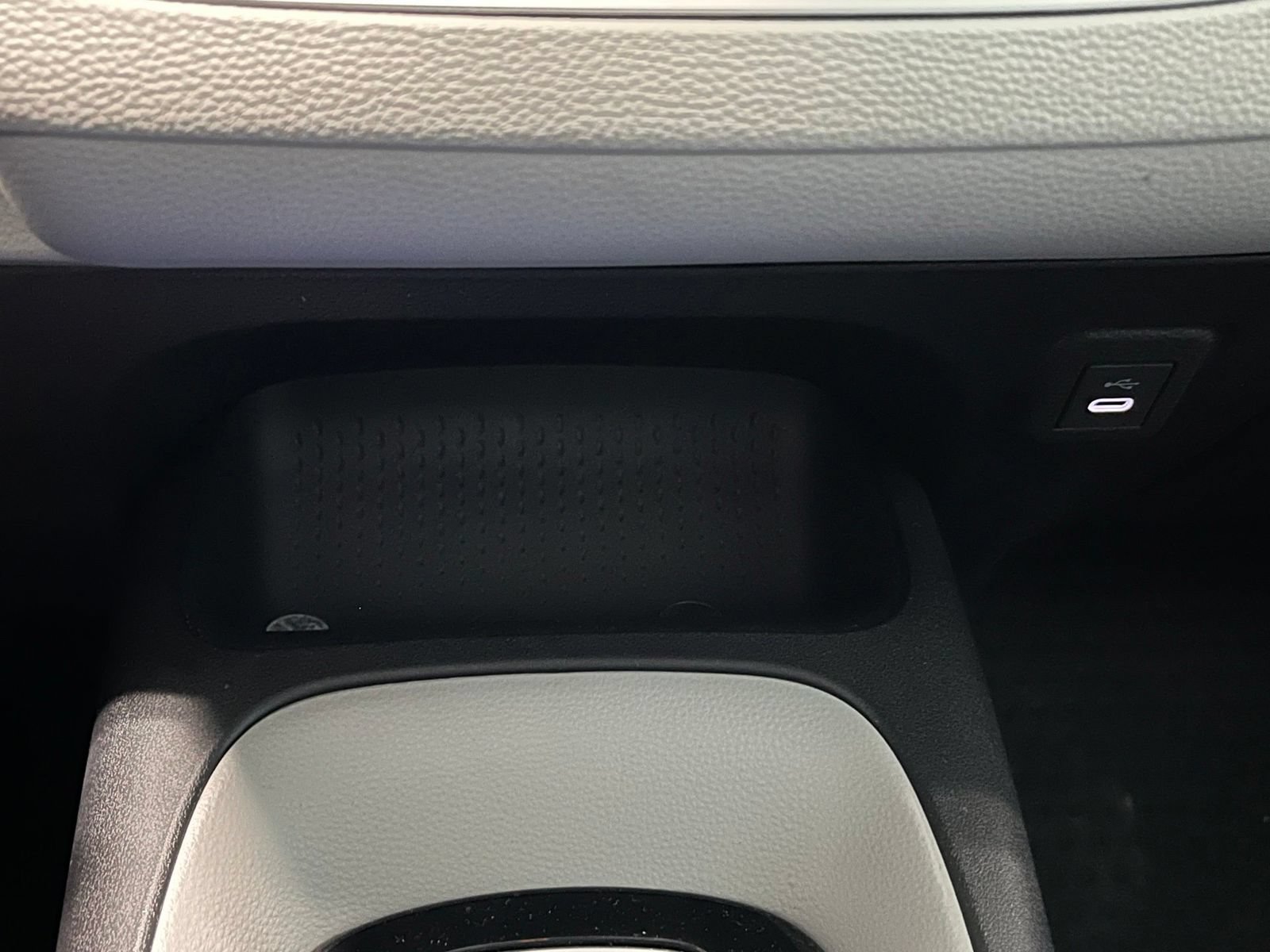 Used 2025 Toyota Corolla LE FWD image 26