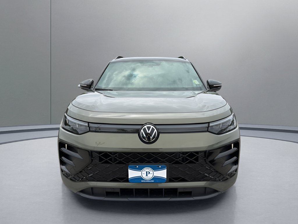 New 2026 Volkswagen Tiguan SE R-Line AWD/4WD image 2