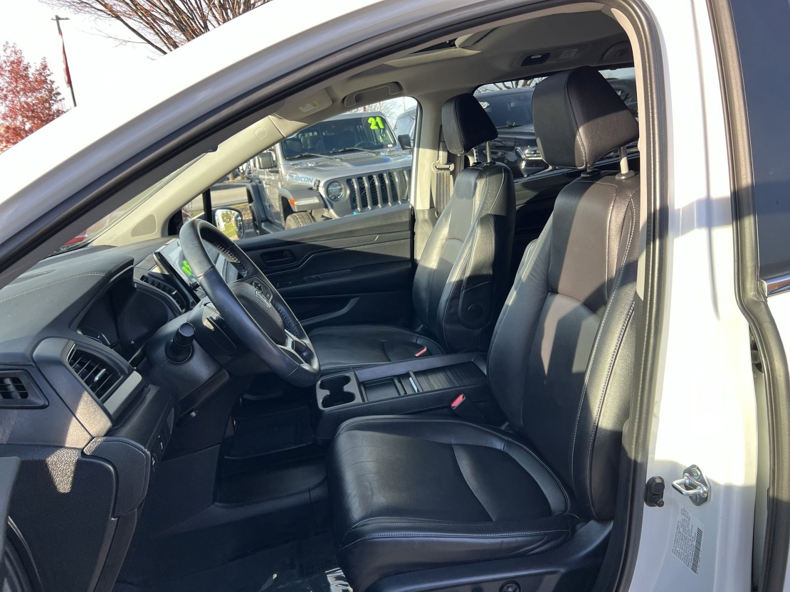 Used 2023 Honda Odyssey EX-L image 13