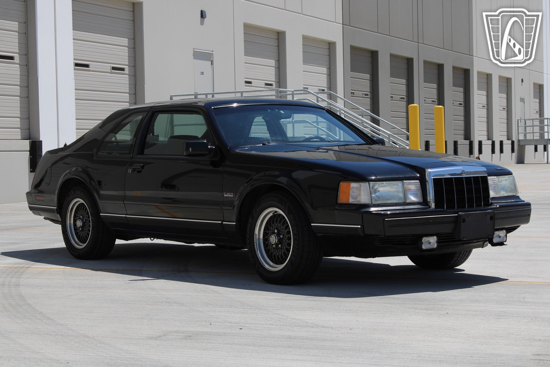 Used 1991 Lincoln Mark VII LSC RWD image 5