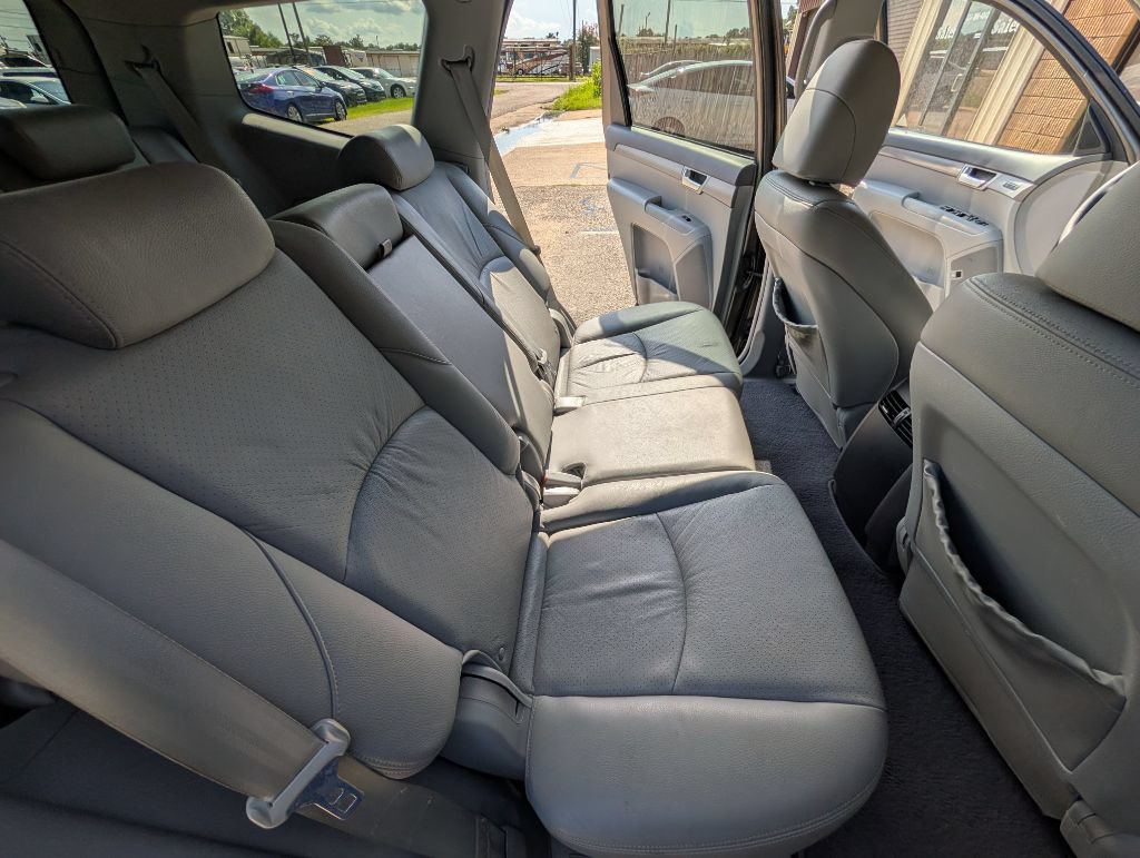Used 2008 Kia Borrego EX w/ Luxury Pkg RWD image 10