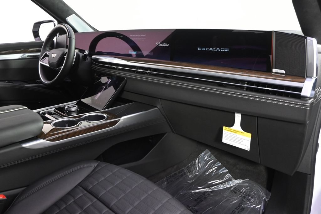 New 2026 Cadillac Escalade Platinum Sport w/ LPO, ONYX Package AWD/4WD image 15