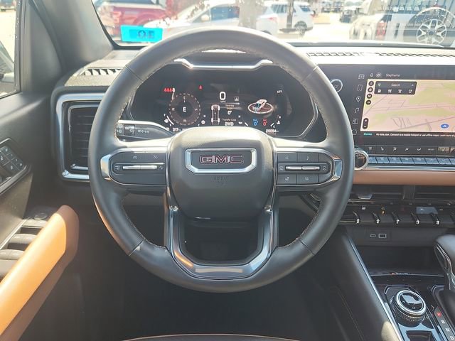 Used 2024 GMC Canyon AT4 w/ AT4 Premium Package AWD/4WD image 9