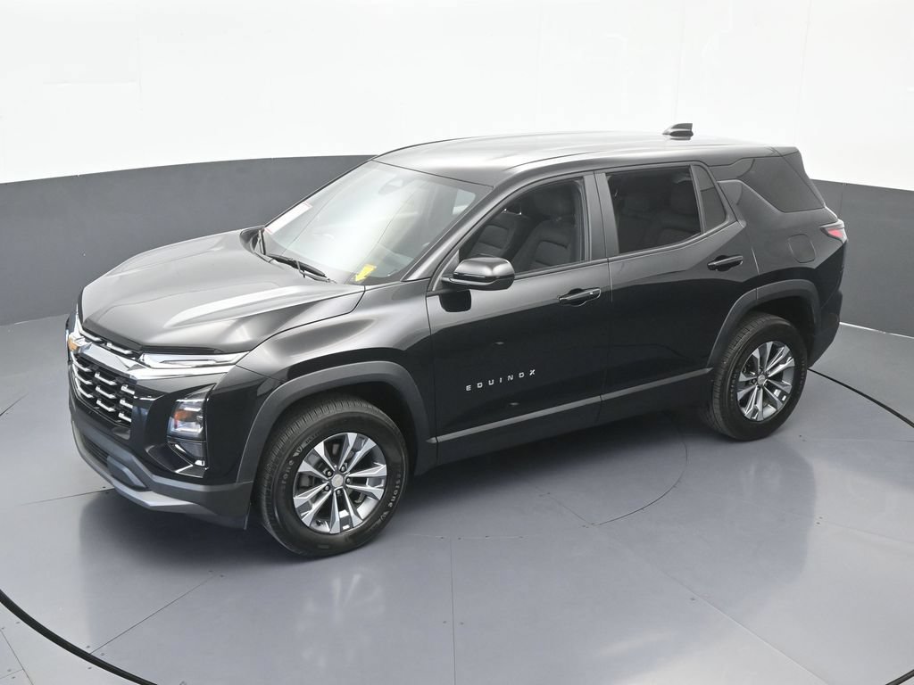Used 2026 Chevrolet Equinox LT FWD image 42