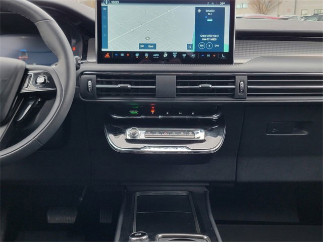 Certified 2024 Lincoln Corsair AWD w/ Equipment Group 101A image 27