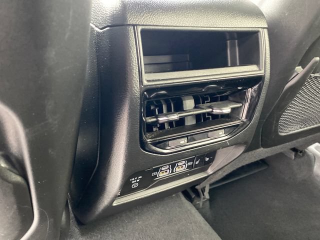 Used 2024 Jeep Grand Cherokee Limited AWD/4WD image 20