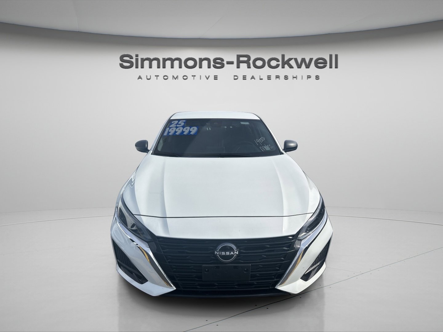 Used 2025 Nissan Altima 2.5 SV FWD image 1