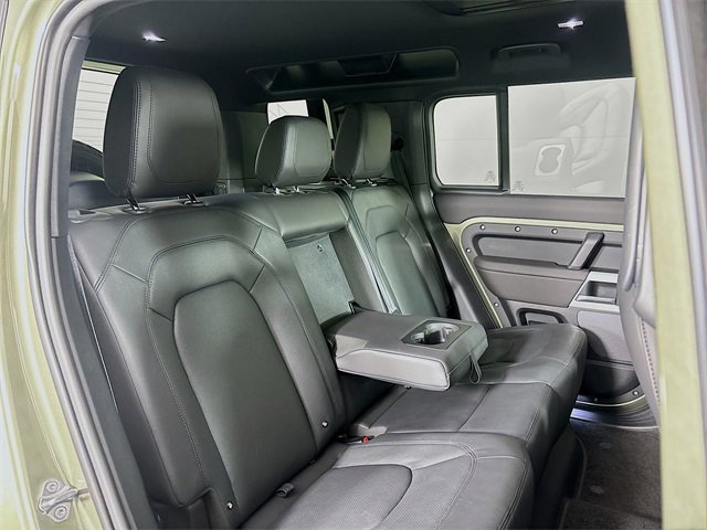 Used 2024 Land Rover Defender 110 S image 29