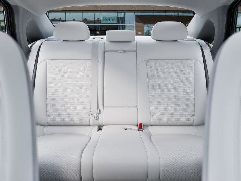 New 2025 Hyundai Ioniq 6 SEL image 12