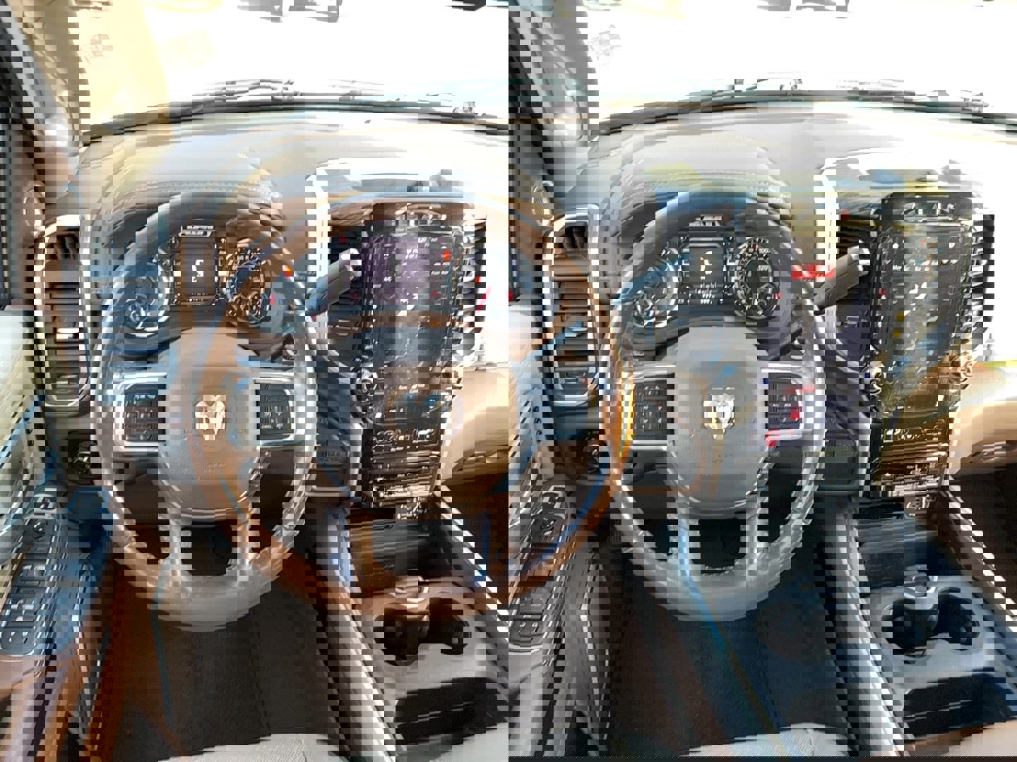 Used 2020 RAM 2500 Laramie image 19