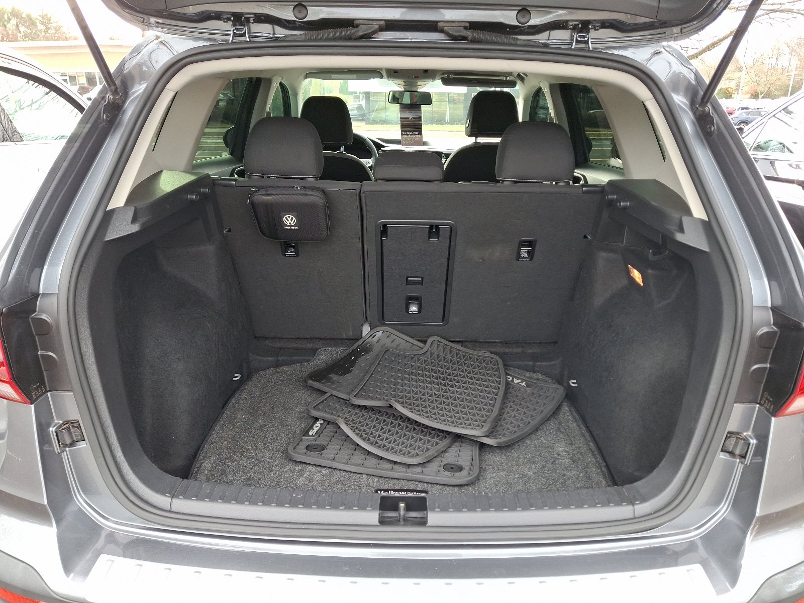 Certified 2022 Volkswagen Taos S image 29