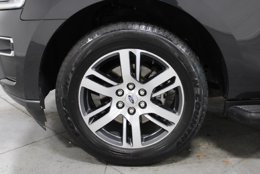 Used 2024 Ford Expedition Limited RWD image 17