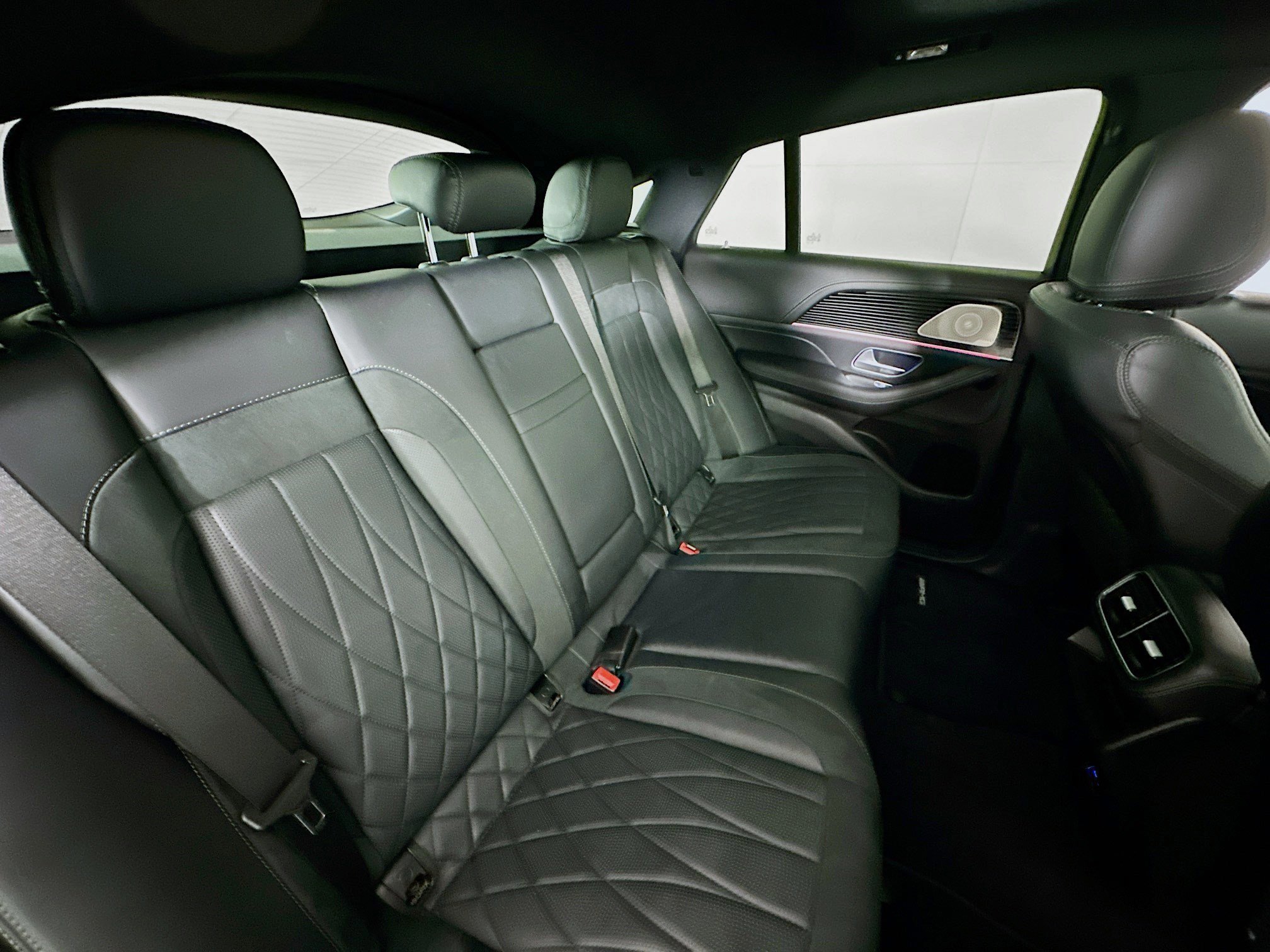 Used 2024 Mercedes-Benz GLE 53 AMG 4MATIC Coupe w/ Driver Assistance Package image 29