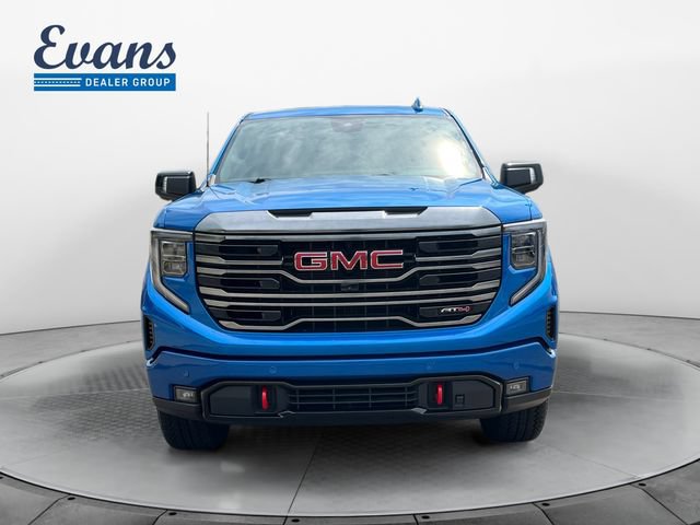 Used 2024 GMC Sierra 1500 AT4 w/ Technology Package AWD/4WD image 11