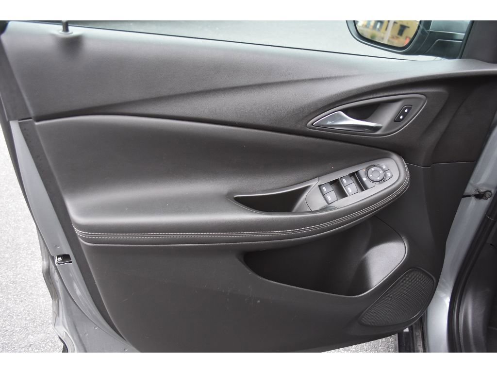 Used 2024 Buick Encore GX Sport Touring image 16