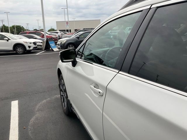 Used 2016 Subaru Outback 2.5i Limited AWD/4WD image 8
