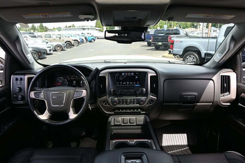 Used 2018 GMC Sierra 2500 Denali w/ Duramax Plus Package AWD/4WD image 25