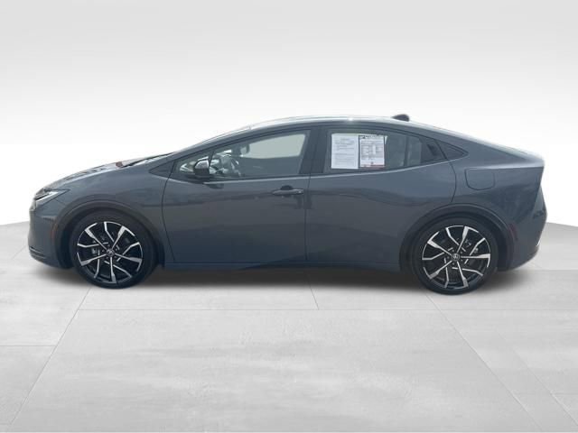 Used 2025 Toyota Prius Plug-In Hybrid w/ Limited Premium Package image 2