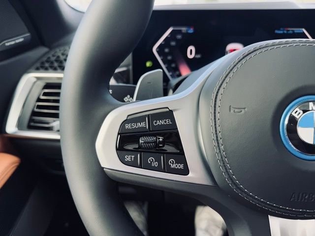 New 2026 BMW X5 xDrive50e w/ M Sport Package image 29