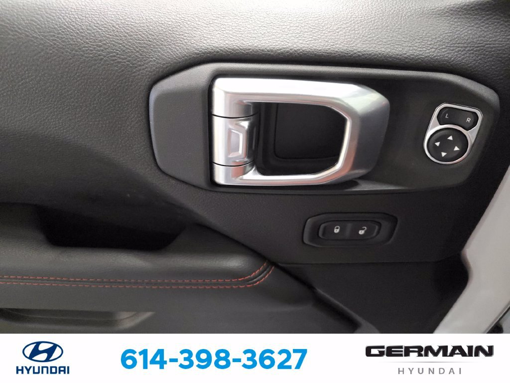 Used 2022 Jeep Wrangler Unlimited Rubicon w/ Cold Weather Group AWD/4WD image 26