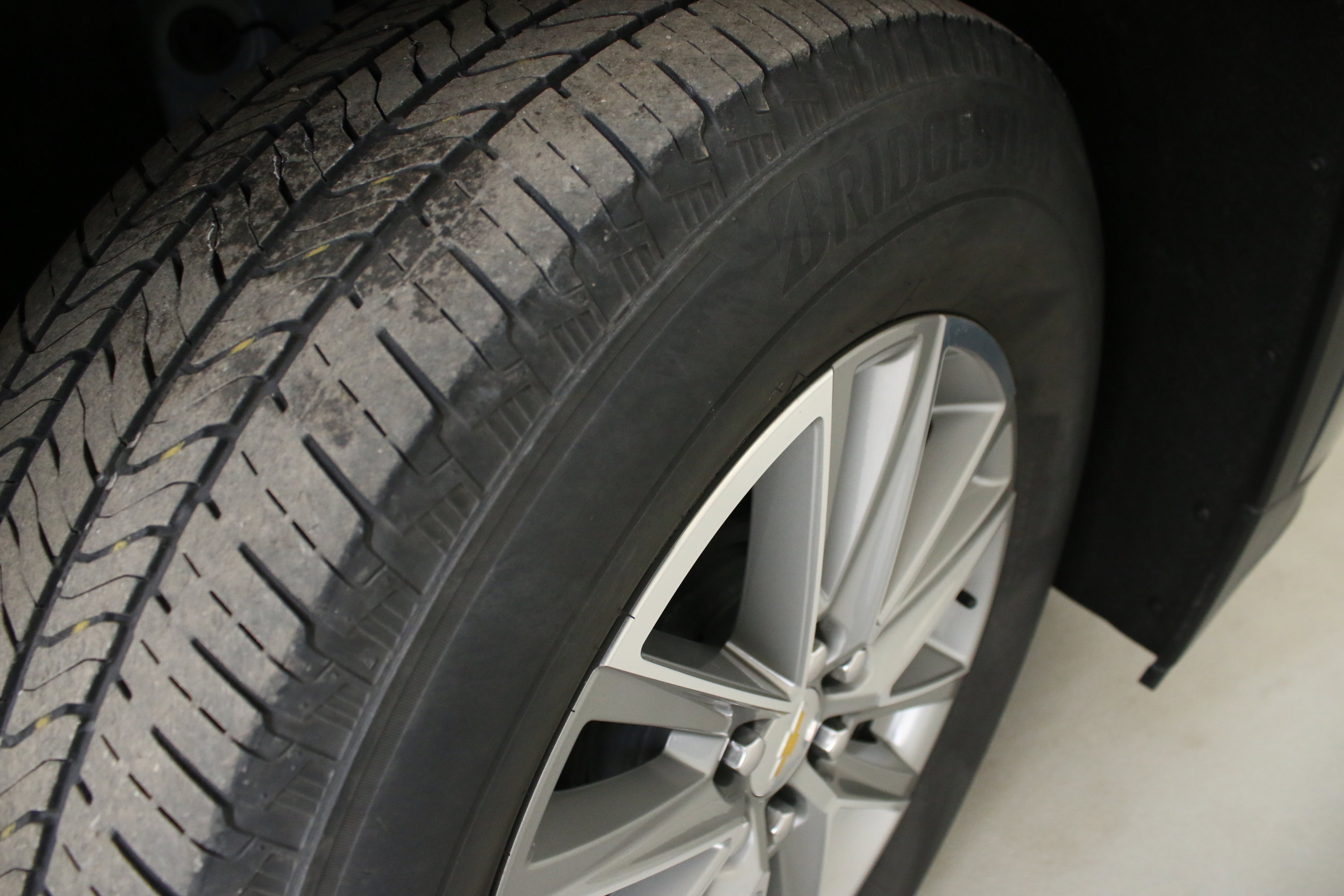 Used 2023 Chevrolet Traverse LT w/ LPO, Floor Liner Package image 35