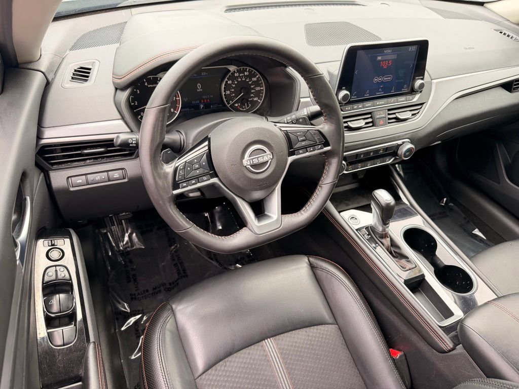 Used 2024 Nissan Altima 2.5 SR FWD image 24