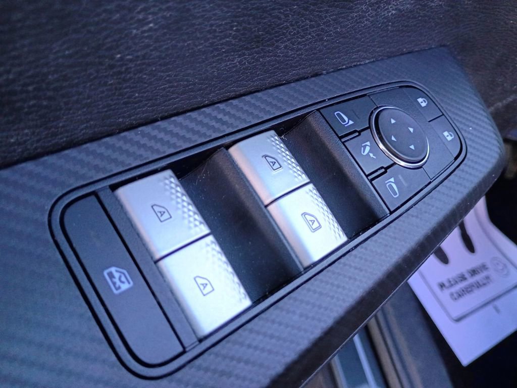 Used 2024 Mitsubishi Outlander SEL image 11