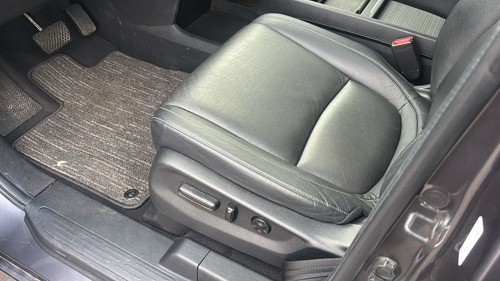 Certified 2024 Honda Odyssey Touring image 26