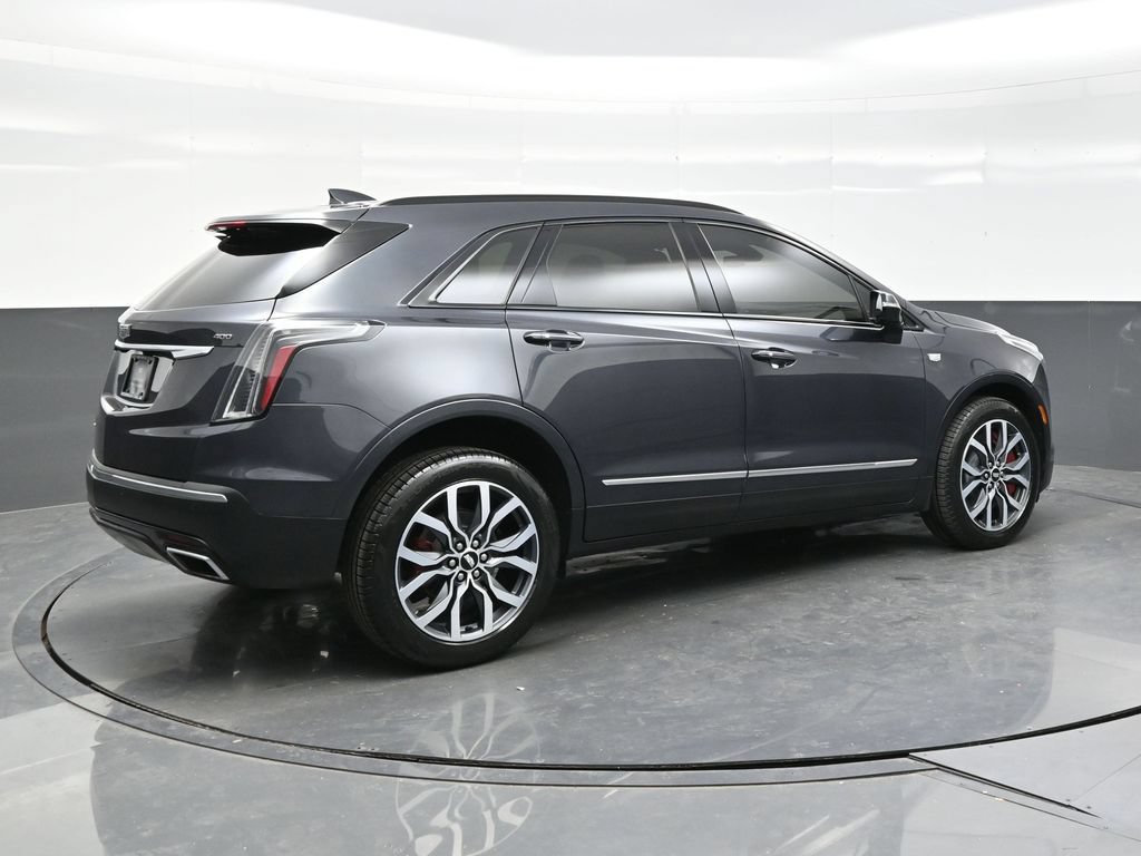 Certified 2022 Cadillac XT5 Sportv w/ LPO, Floor Liner Package AWD/4WD image 7