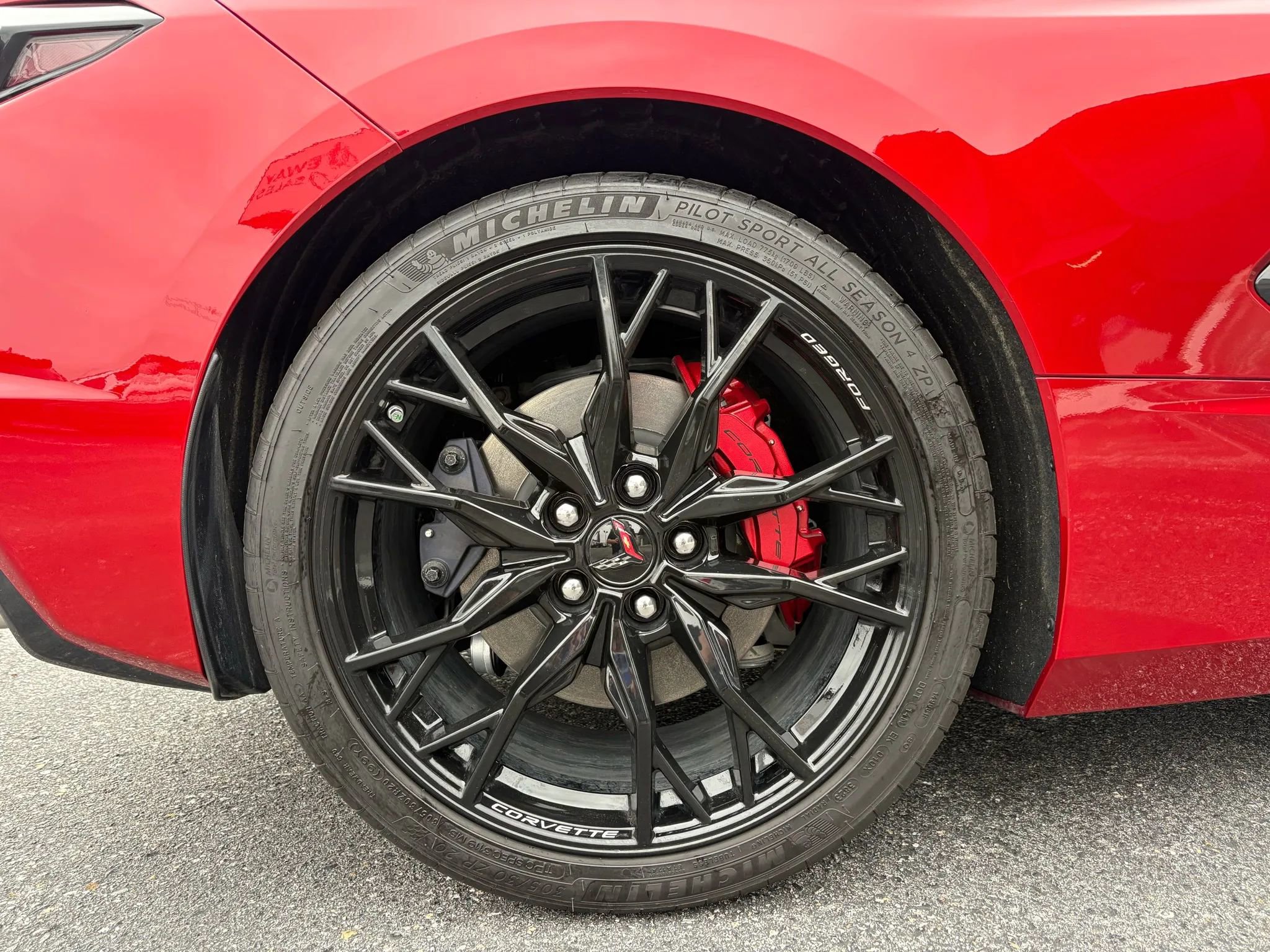 Used 2024 Chevrolet Corvette Stingray Preferred Cpe w/ 2LT image 30