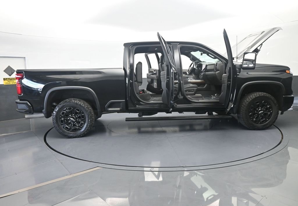 Used 2024 Chevrolet Silverado 2500 High Country w/ Midnight Edition AWD/4WD image 80