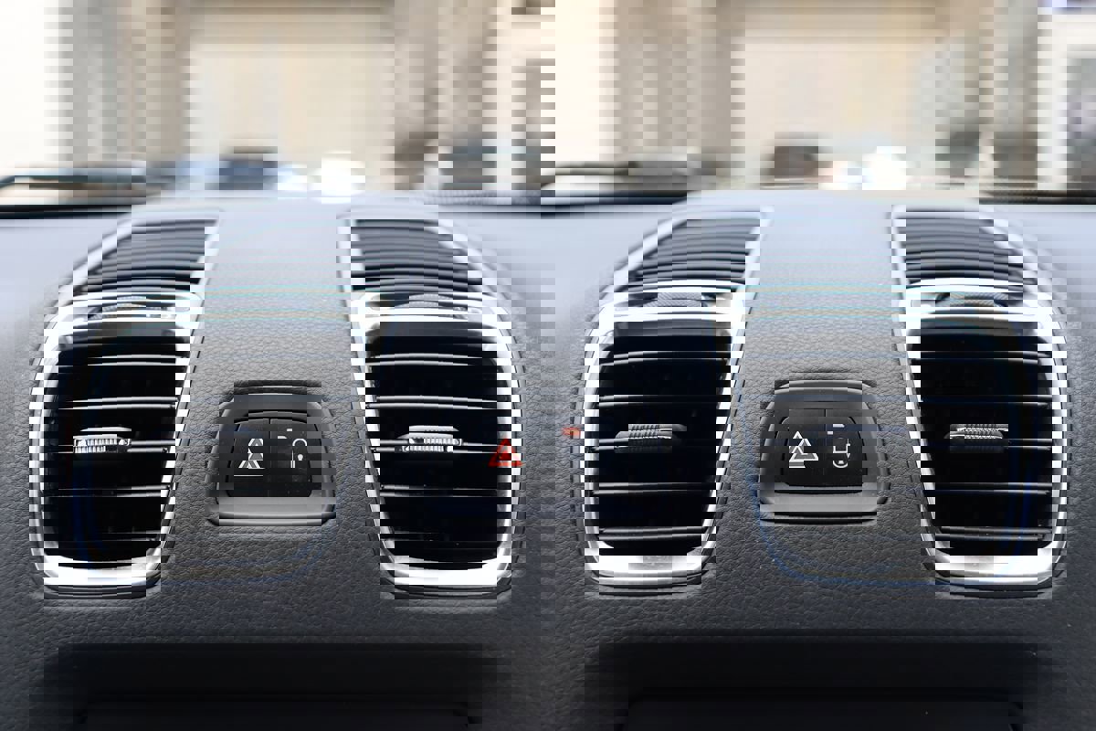 Used 2016 Porsche Boxster S image 21