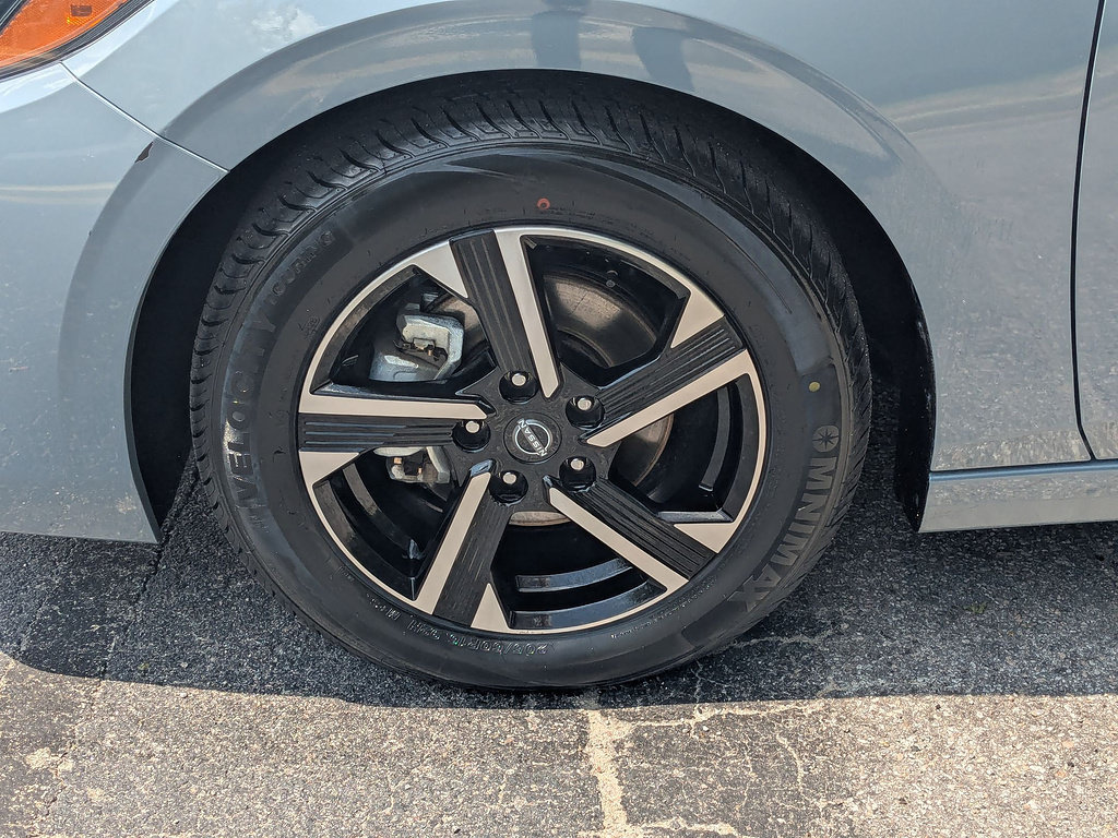 Used 2024 Nissan Sentra SV FWD image 10