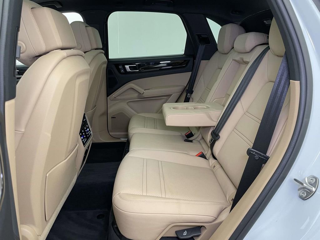 Certified 2023 Porsche Cayenne image 19