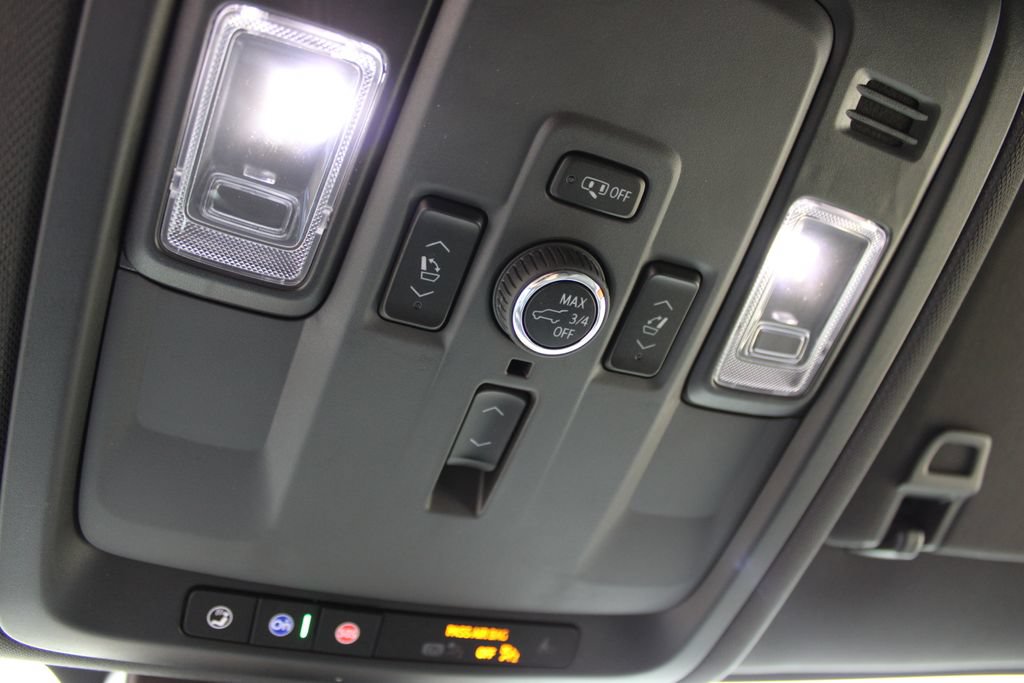 Certified 2025 Chevrolet Tahoe Premier AWD/4WD image 29