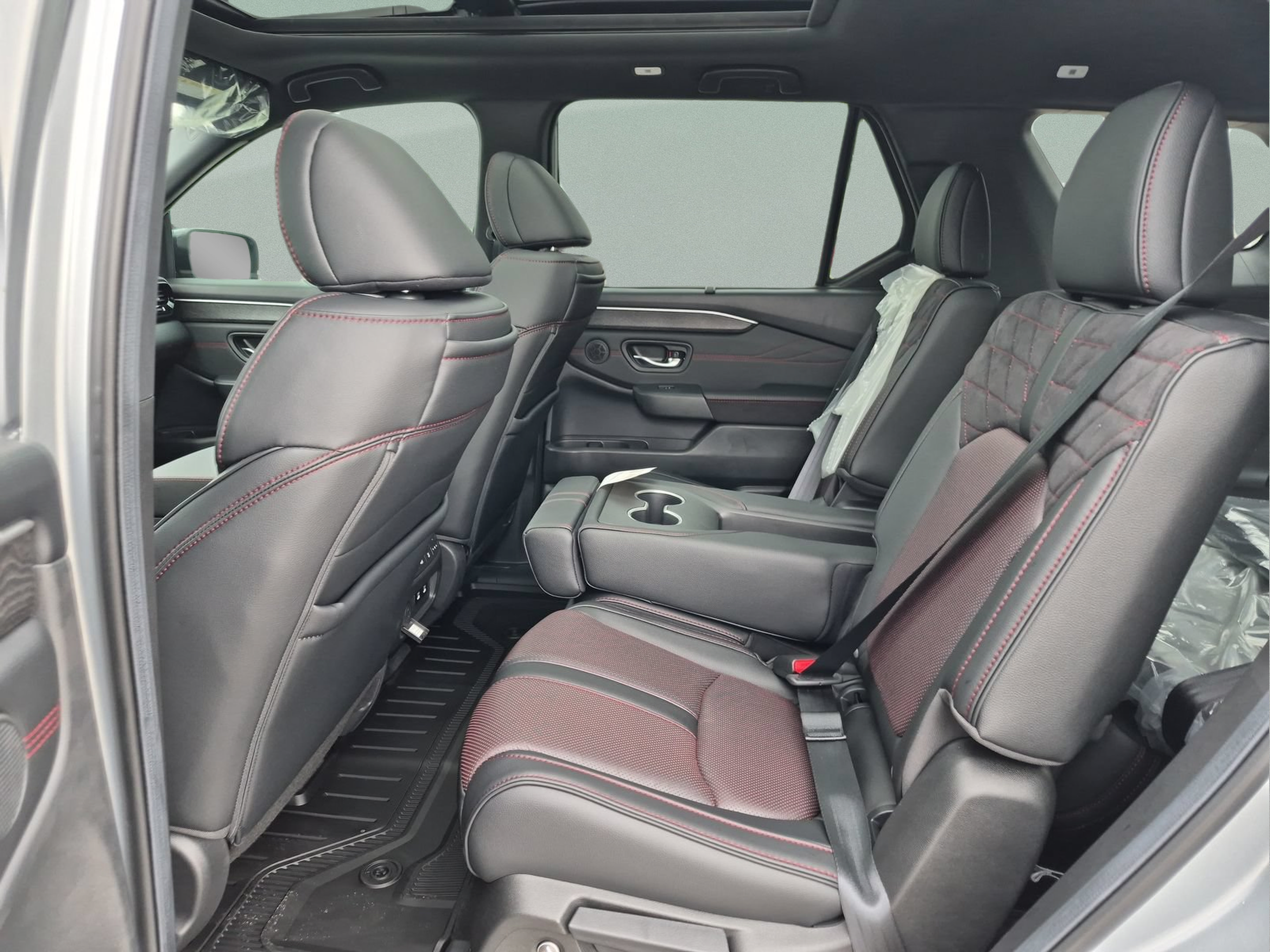 New 2026 Honda Pilot Black Edition image 17