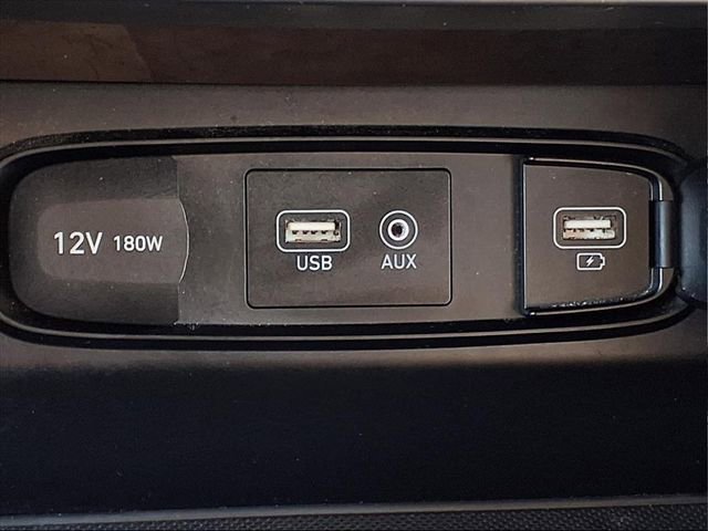 Used 2019 Hyundai Santa Fe Limited image 19