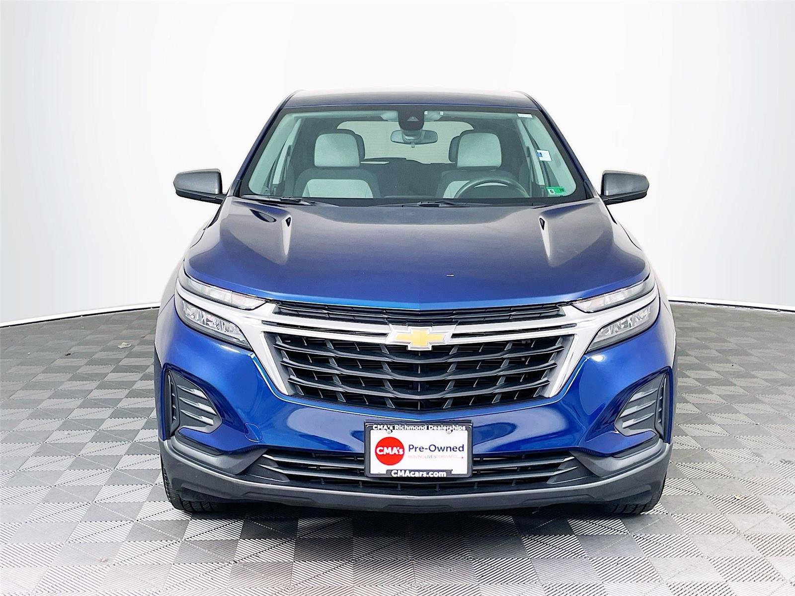 Used 2023 Chevrolet Equinox LS w/ LS Convenience Package image 2